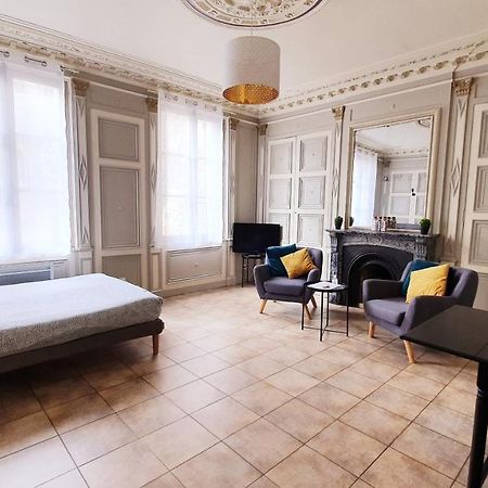 Le Studio Avec Parking Prive Онфлёр Экстерьер фото
